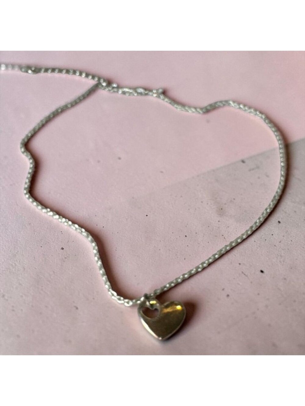 Silver Heart Pendant Necklace 16 Inches Minimalistic Chain Jewelry For Women